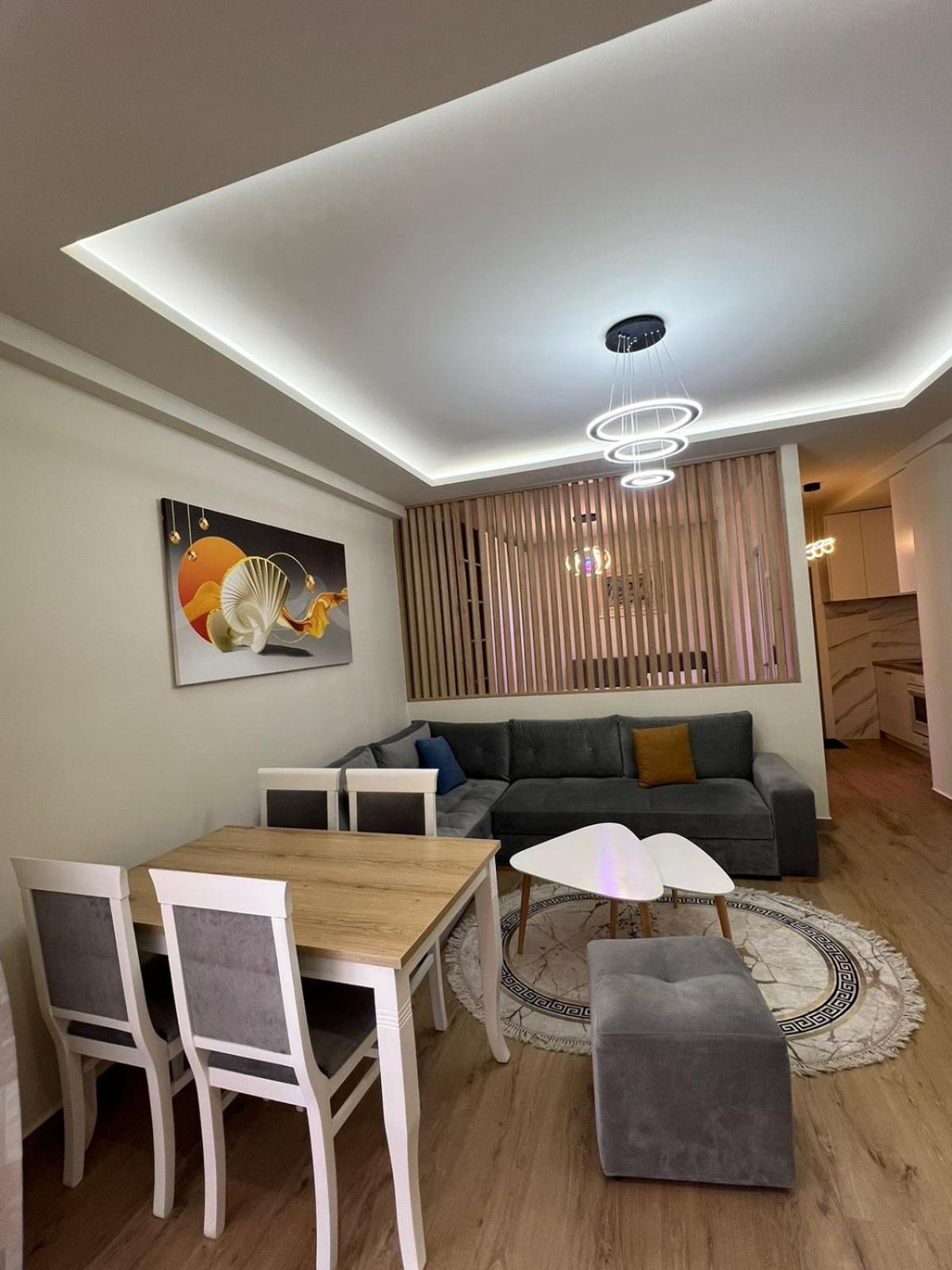Condor Center Luxury * Tirana